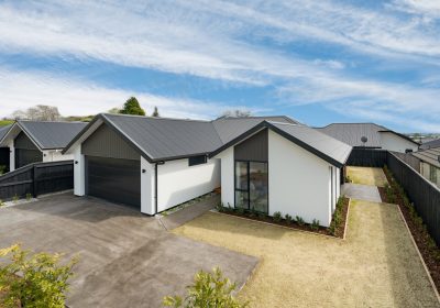 32 Cupola Crescent