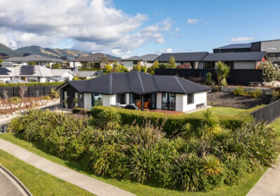 2 Woolshed Drive